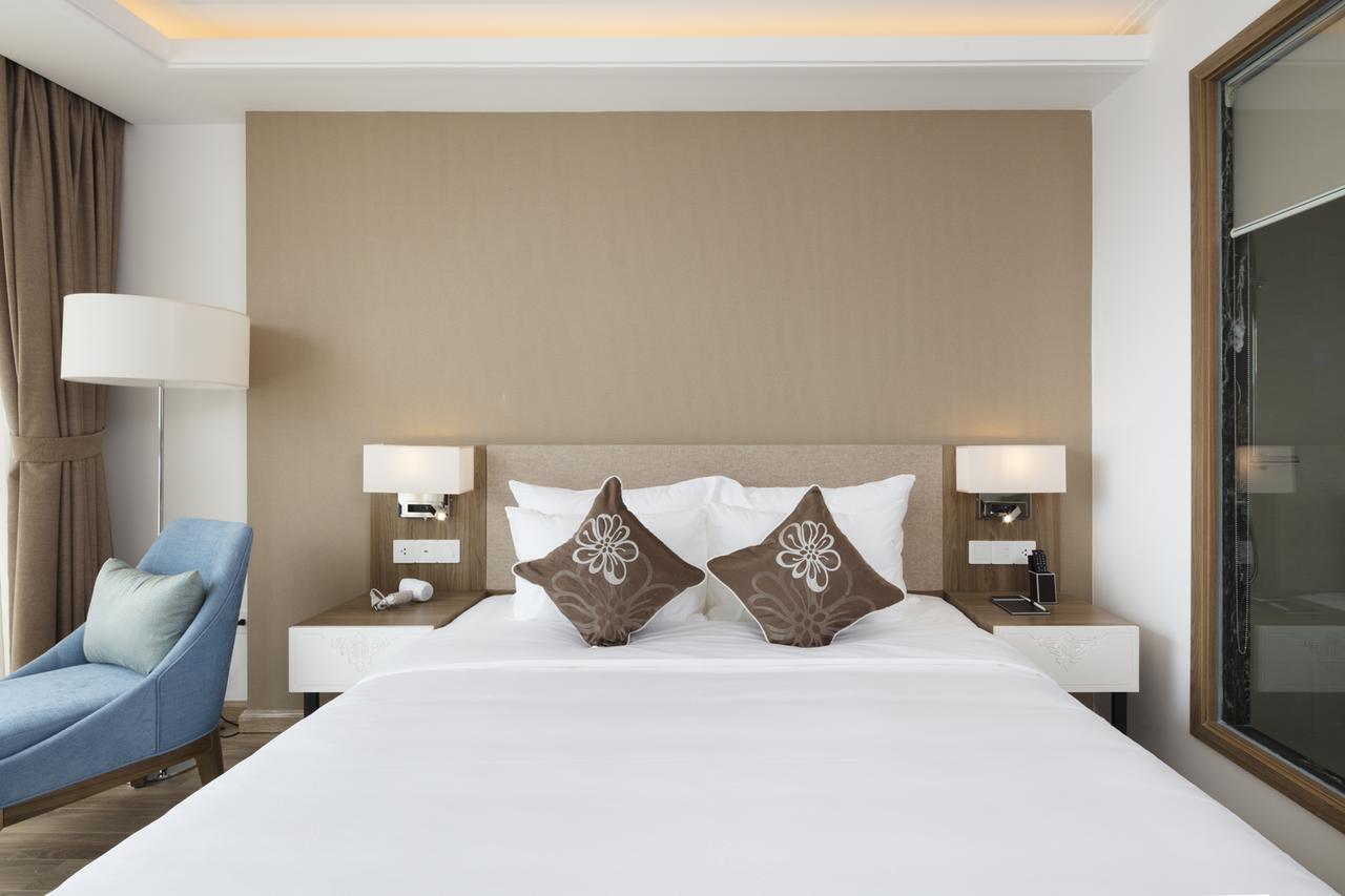 Hotel Comodo Nha Trang