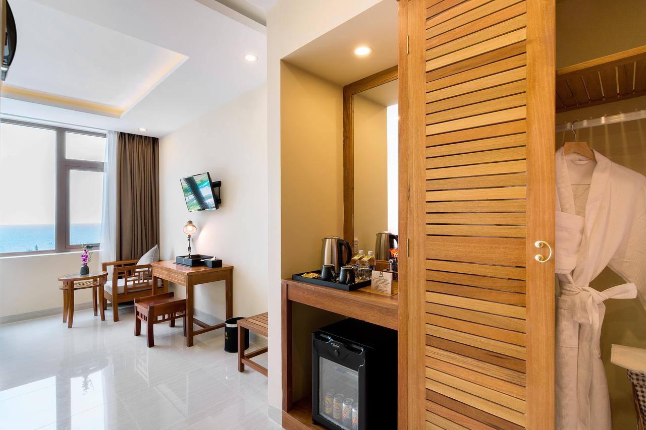Martin Ho & 3* Da Nang