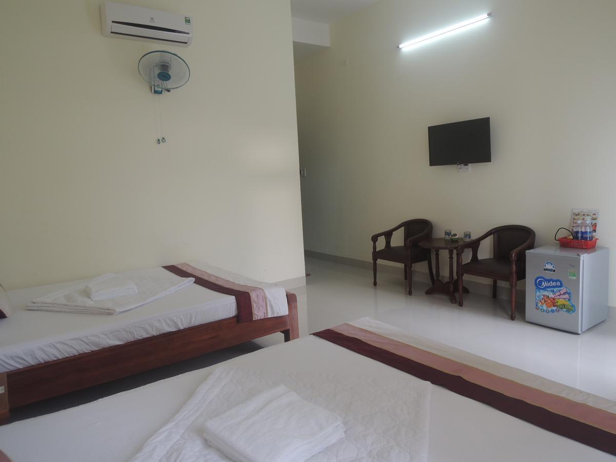 Huy Phat Hotel *
