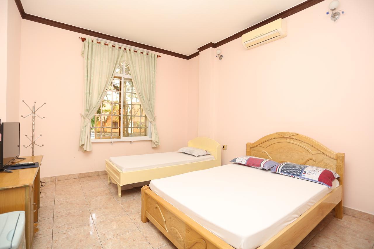 Hotel Khach San Ca Na