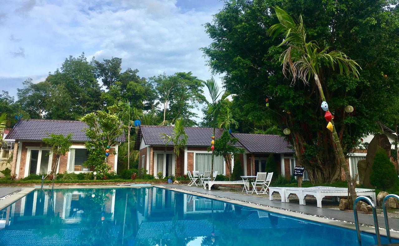 Khách sạn Her Bungalow 2*