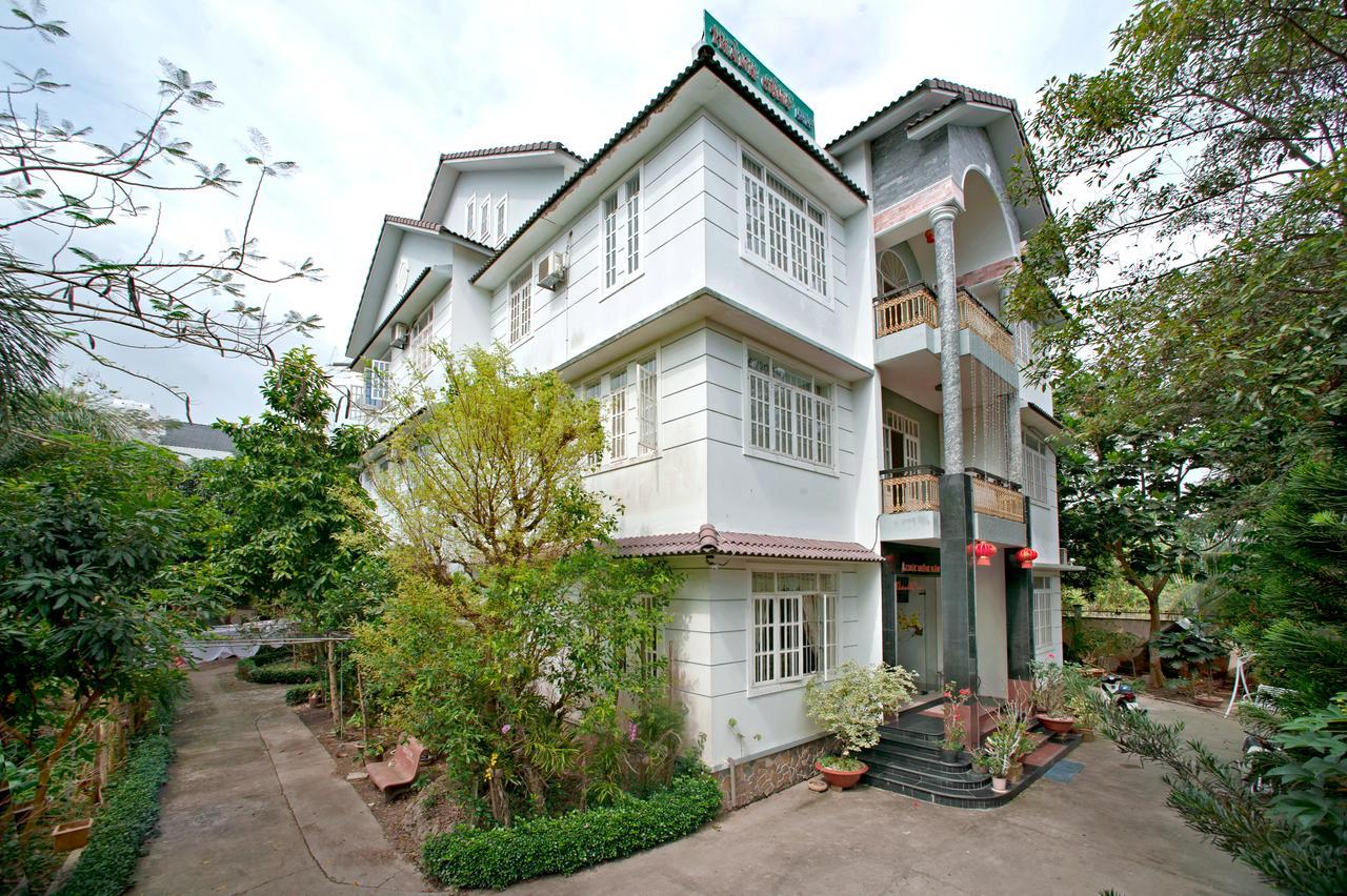 Khách sạn Thanh Cong *
