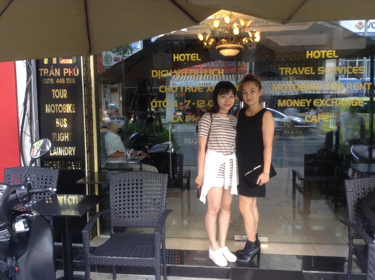 Evelyn * Da Nang