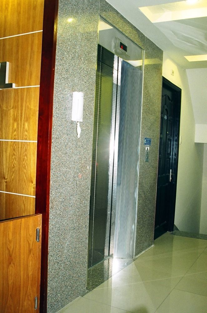 Remi Hotel 2*