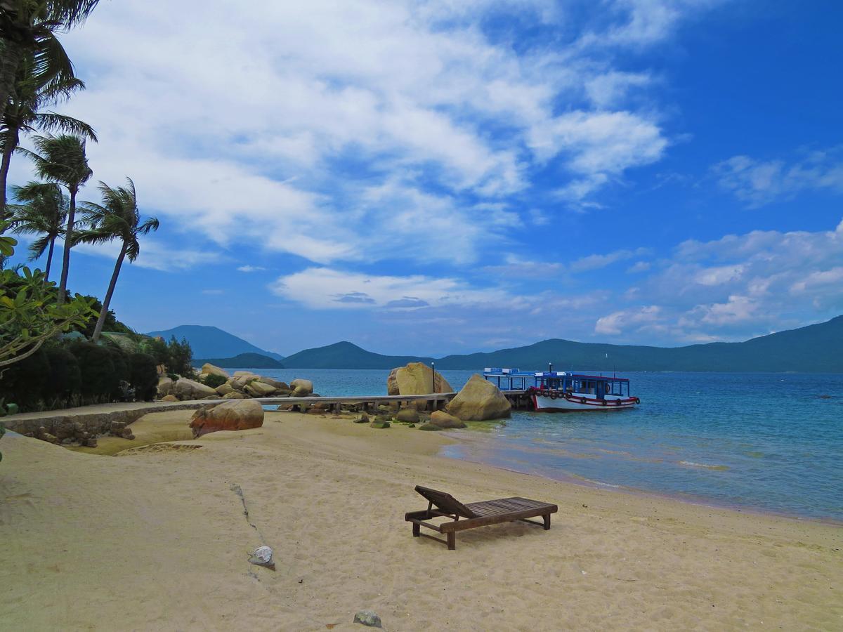 Whale Island Resort 4*