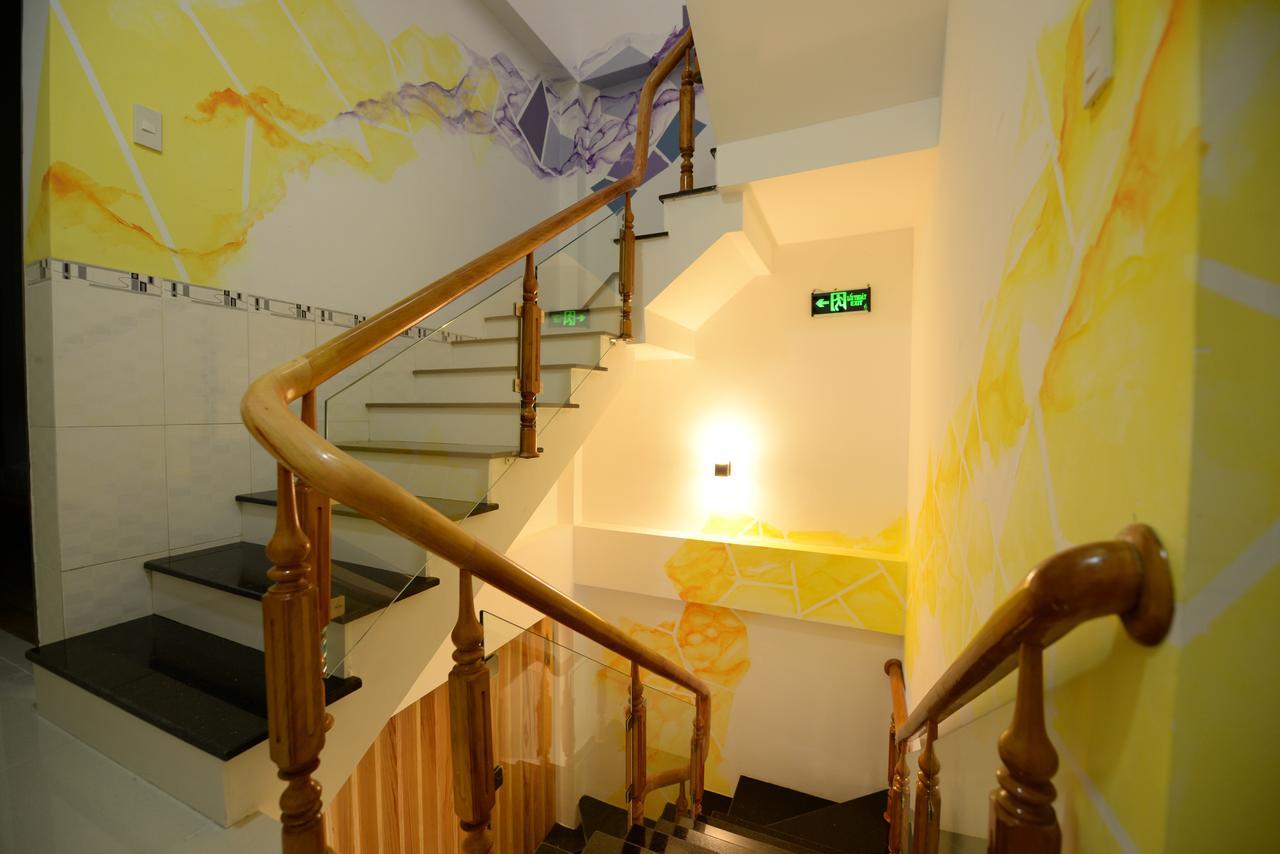 Nau House *