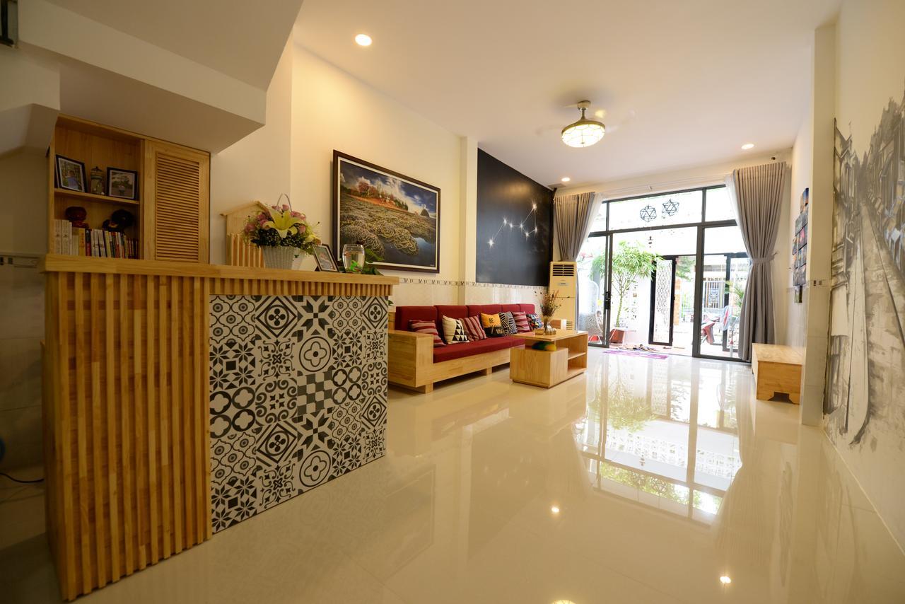 Nau House *