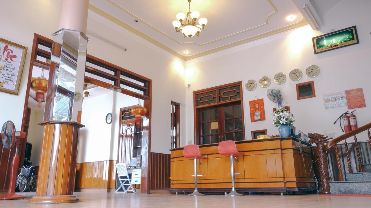 Hotel Huong 2*