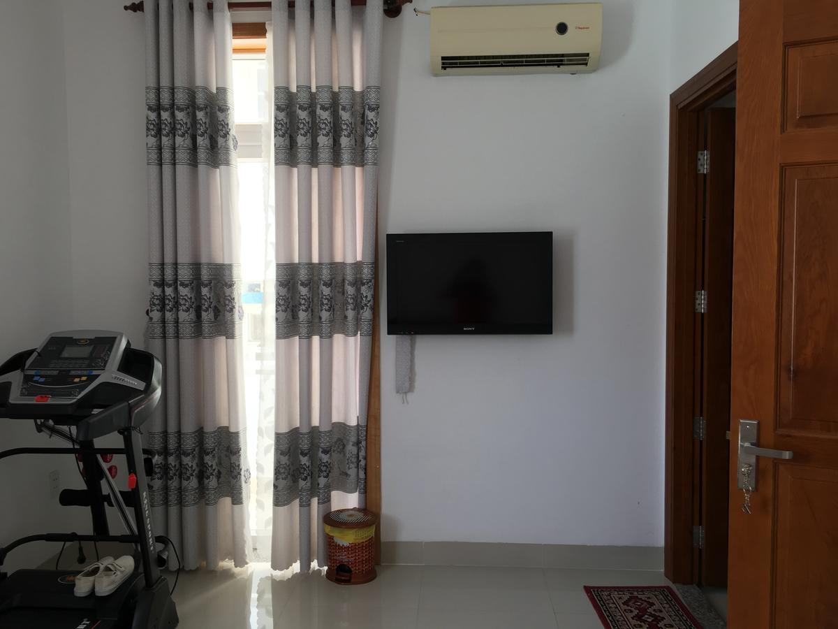 Thom's * Vung Tau