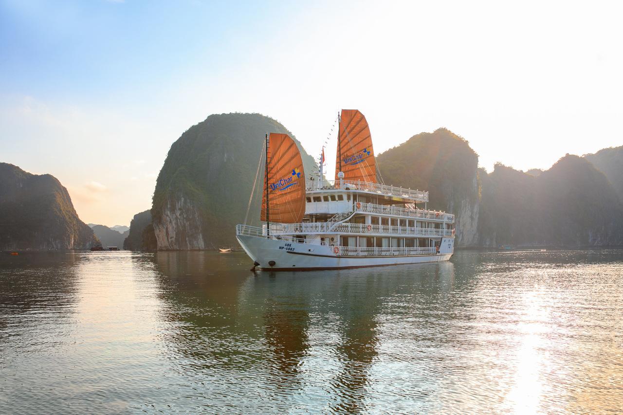 Unicharm Cruise Ha Long