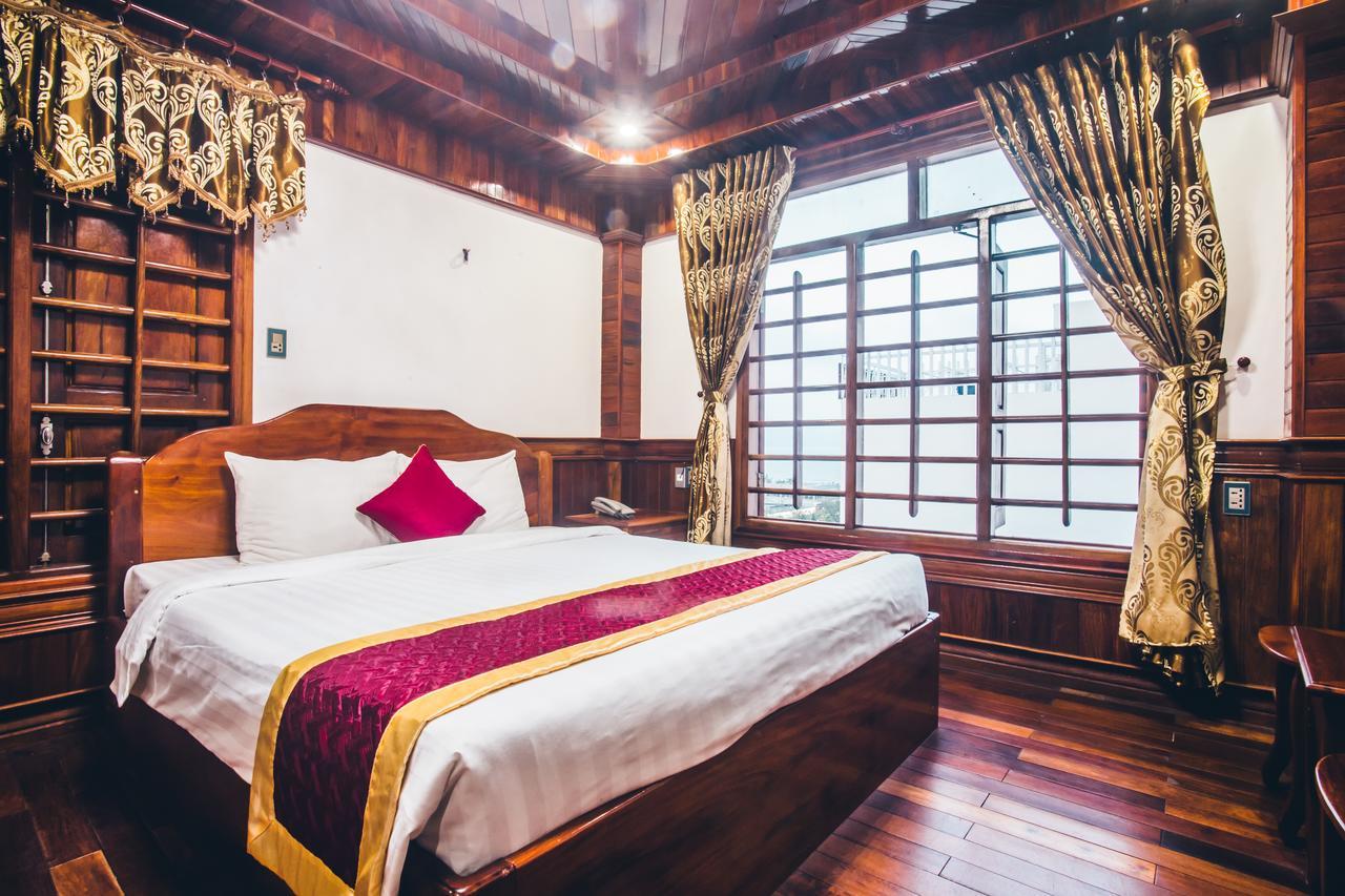 San San Hotel Da Nang