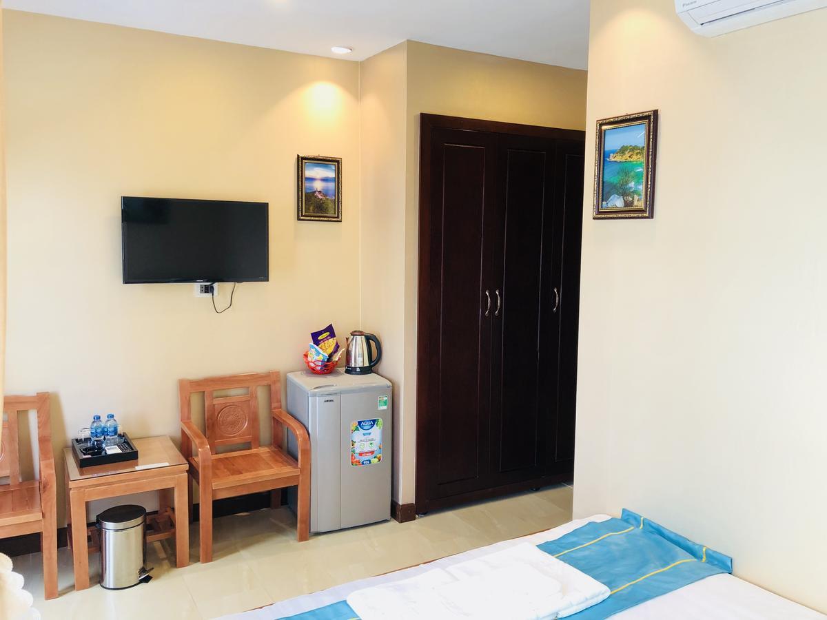 Hồng Hạc Khách sạn 2*