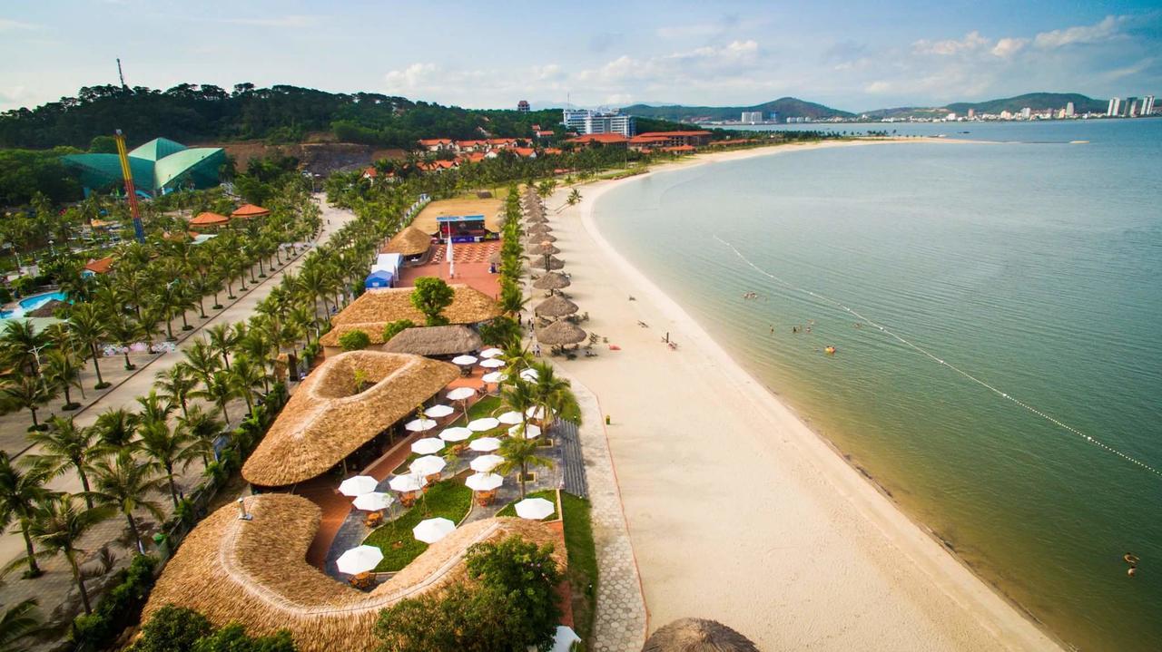 Hotel Moon Bay