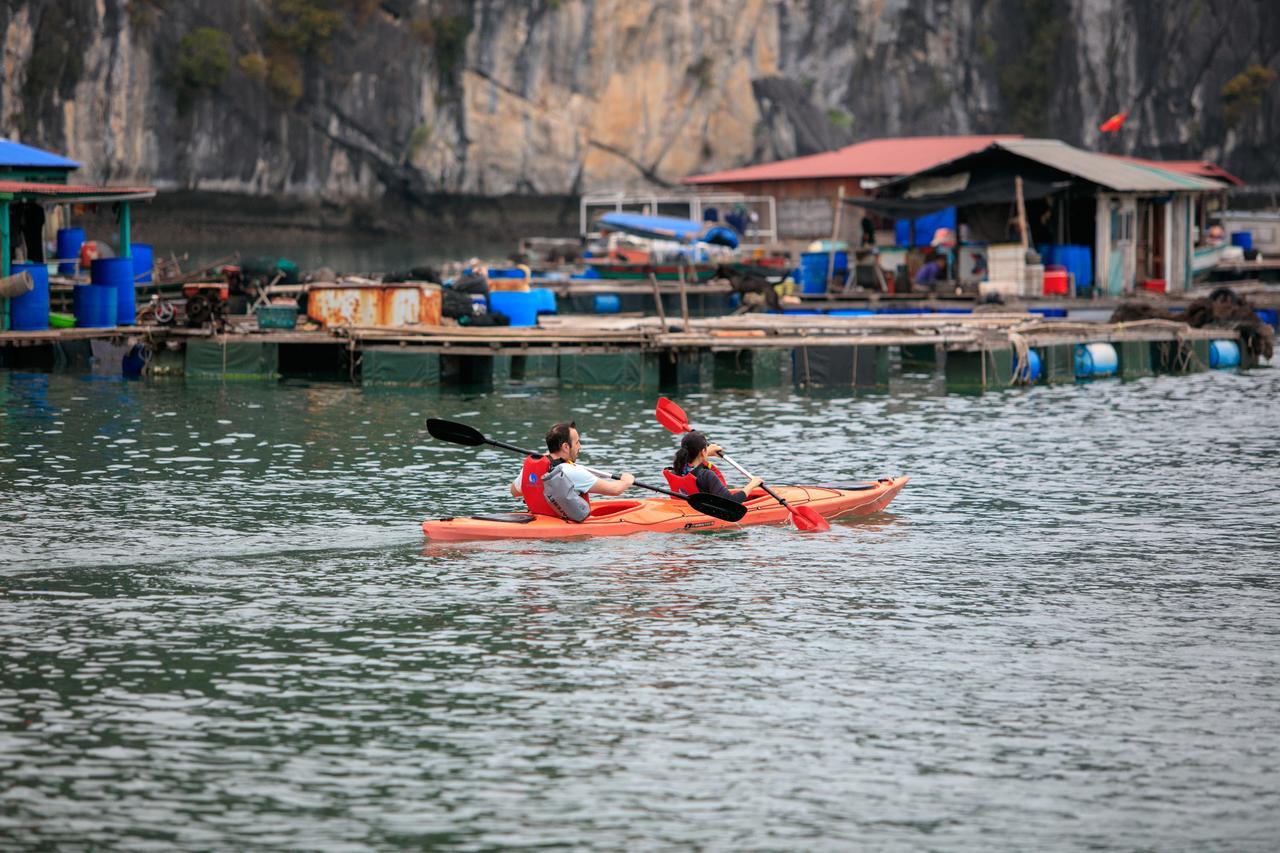 Unicharm Cruise  Ha Long