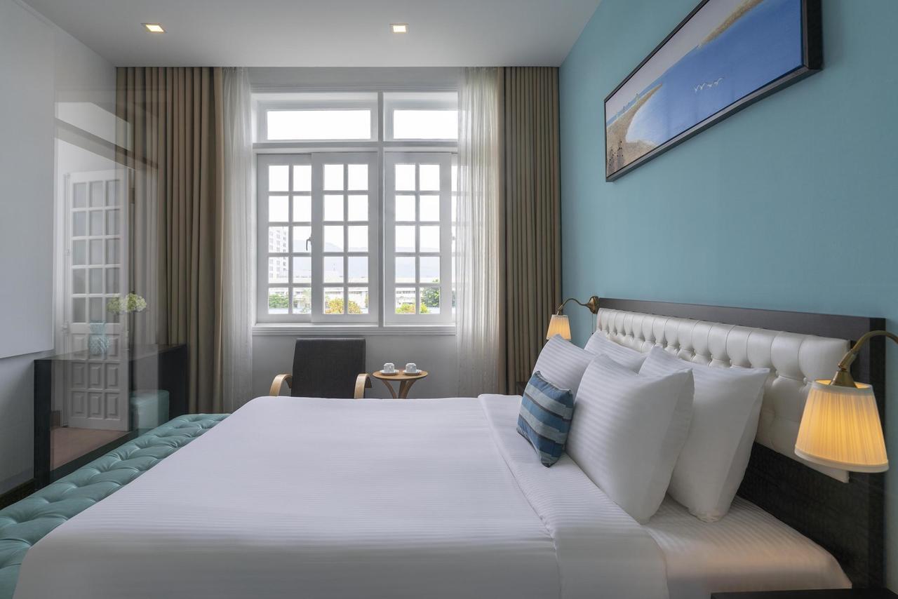 Hotel Flora Beach Hotel & Spa 3*