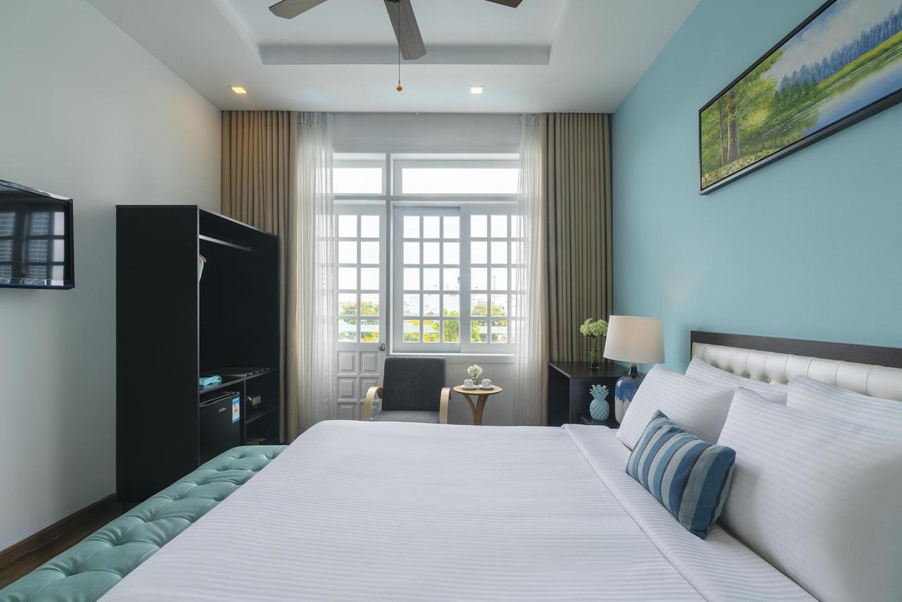 Hotel Flora Beach Hotel & Spa