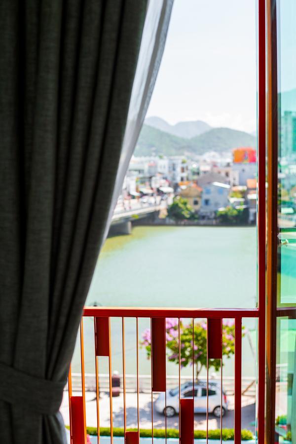 Moonlight Bay & Nha Trang