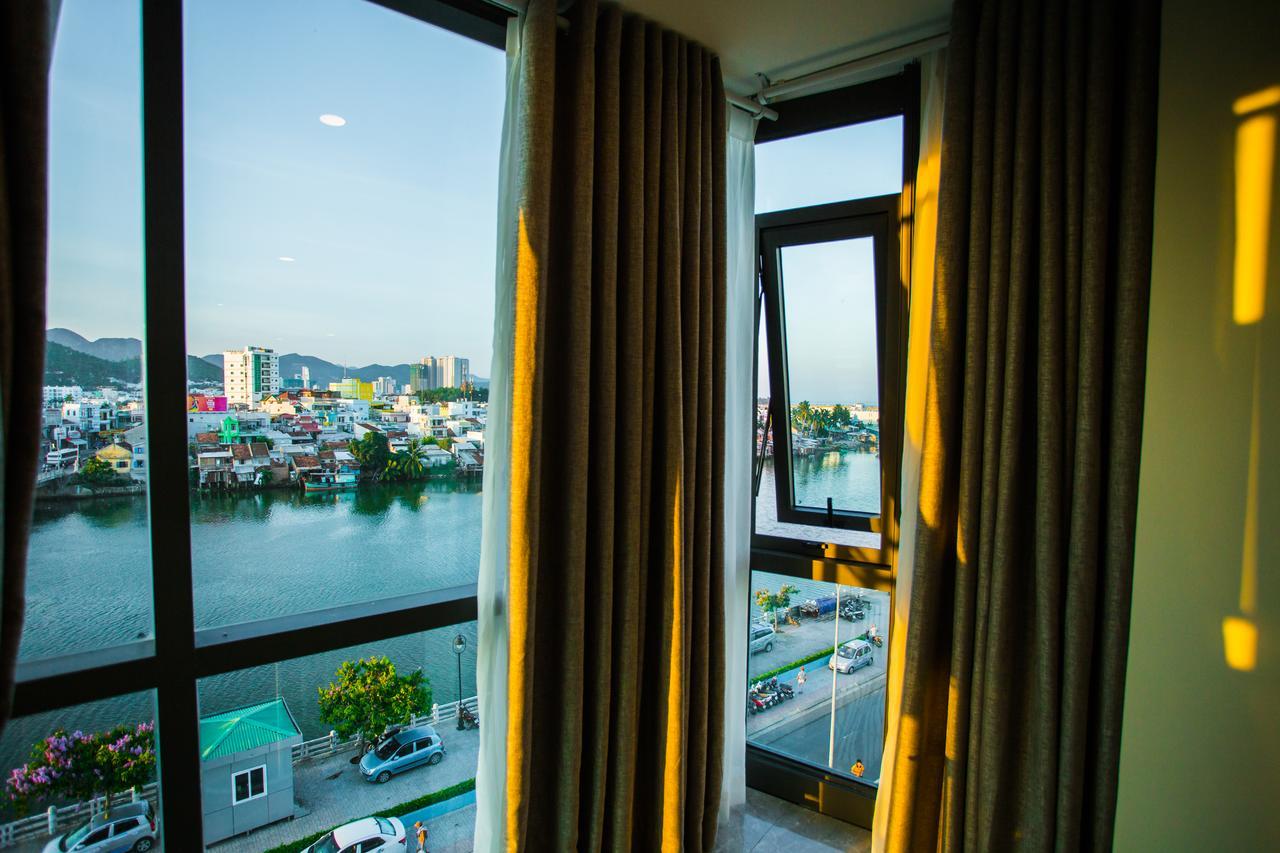 Moonlight Bay & Hotel Nha Trang