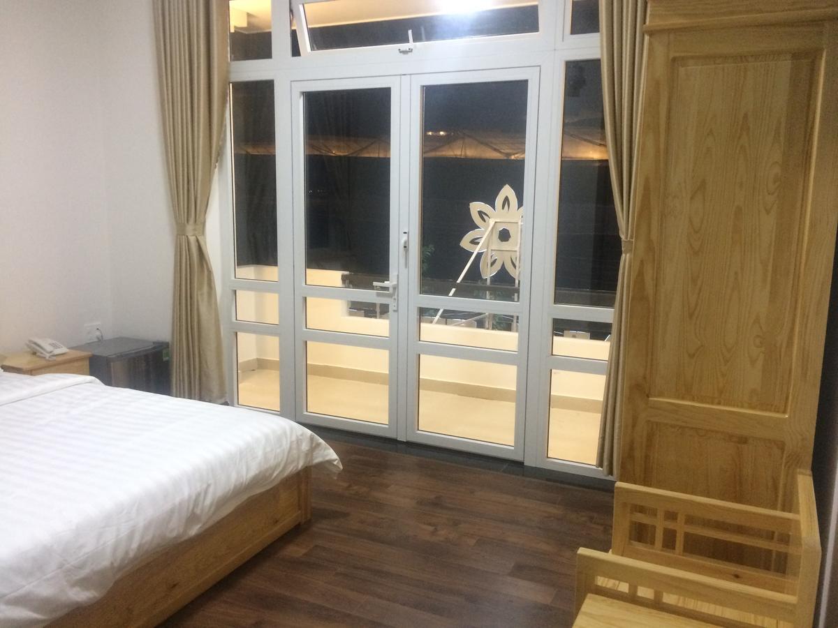 Hotel Spring