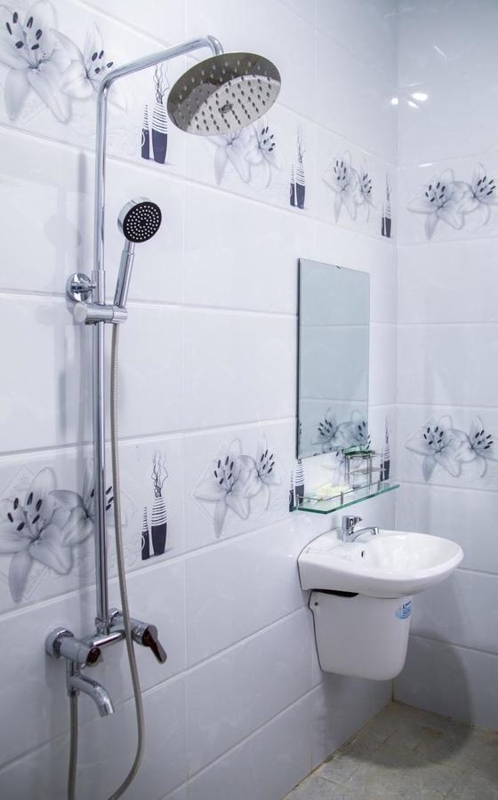 Hong Anh Hotel 2*