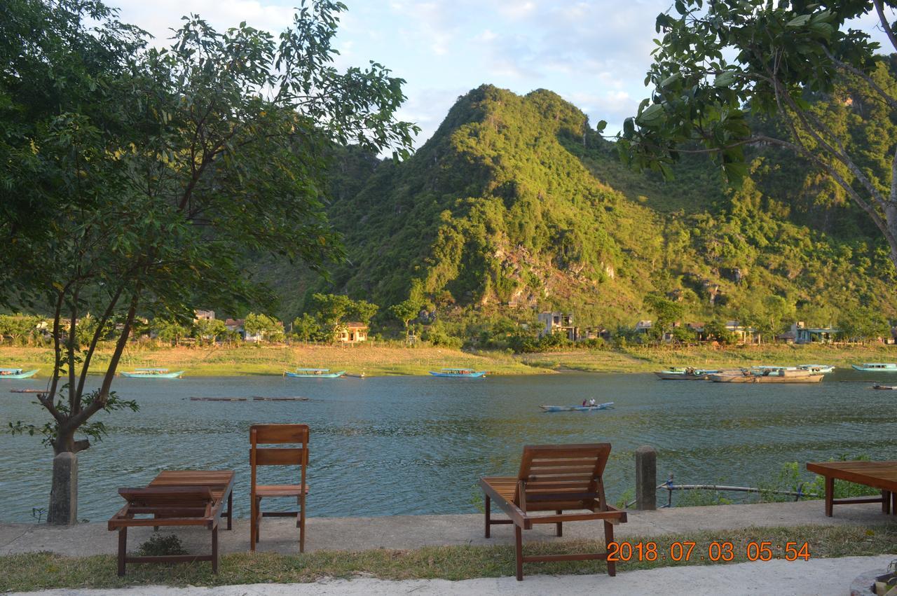 Hotel Son Doong Riverside