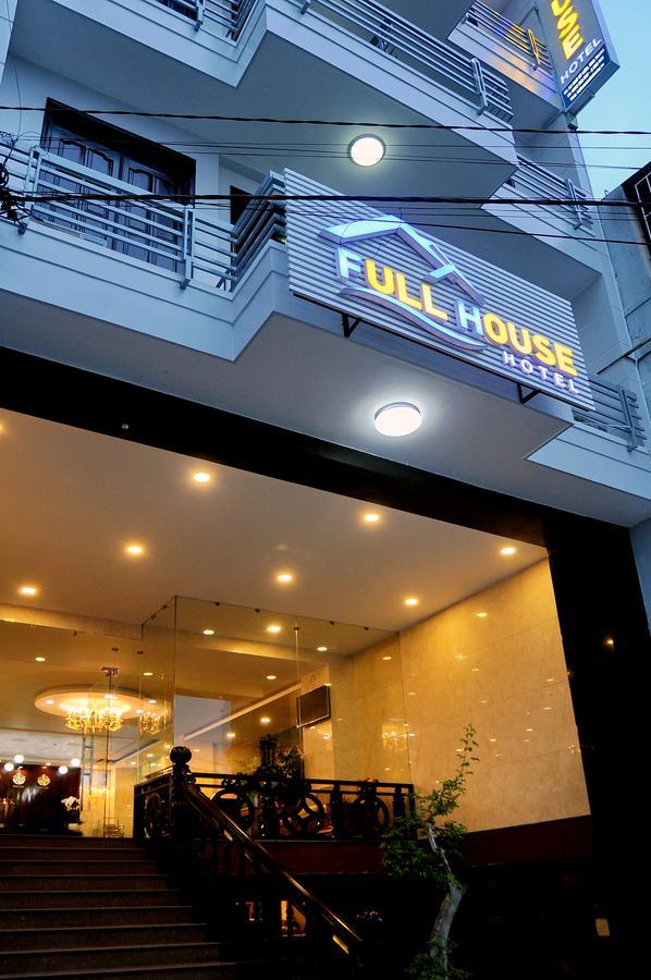 Full House Hotel 3*