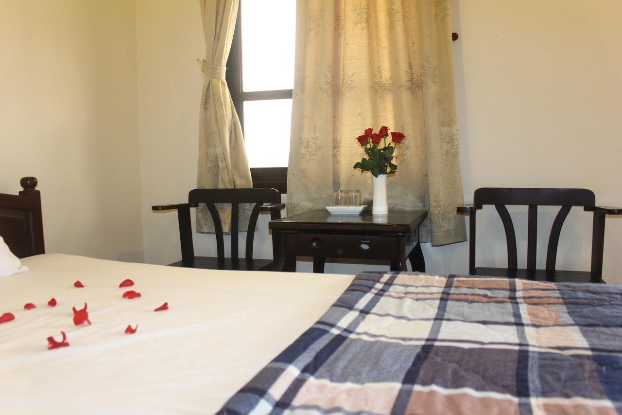 Minh Kha Hotel *