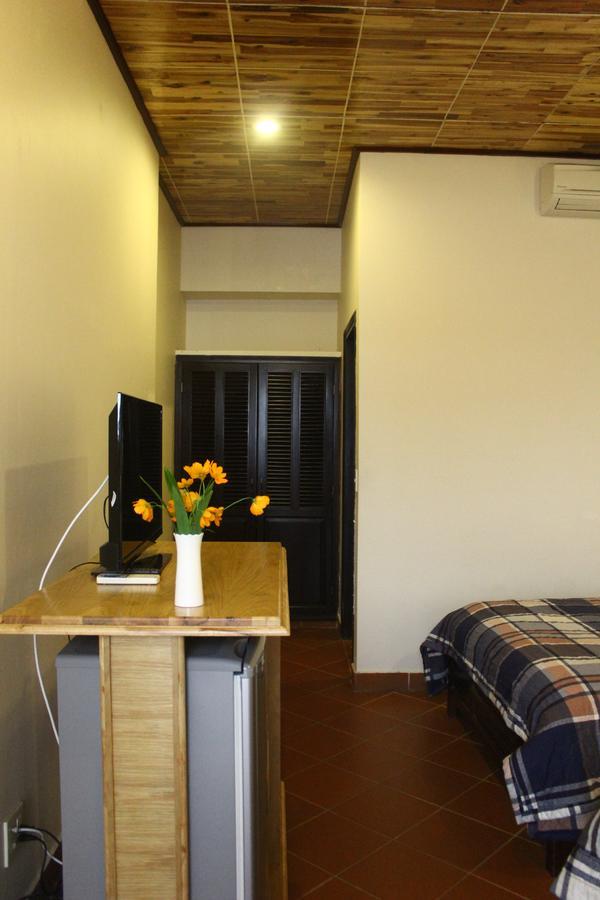 Minh Kha Hotel *