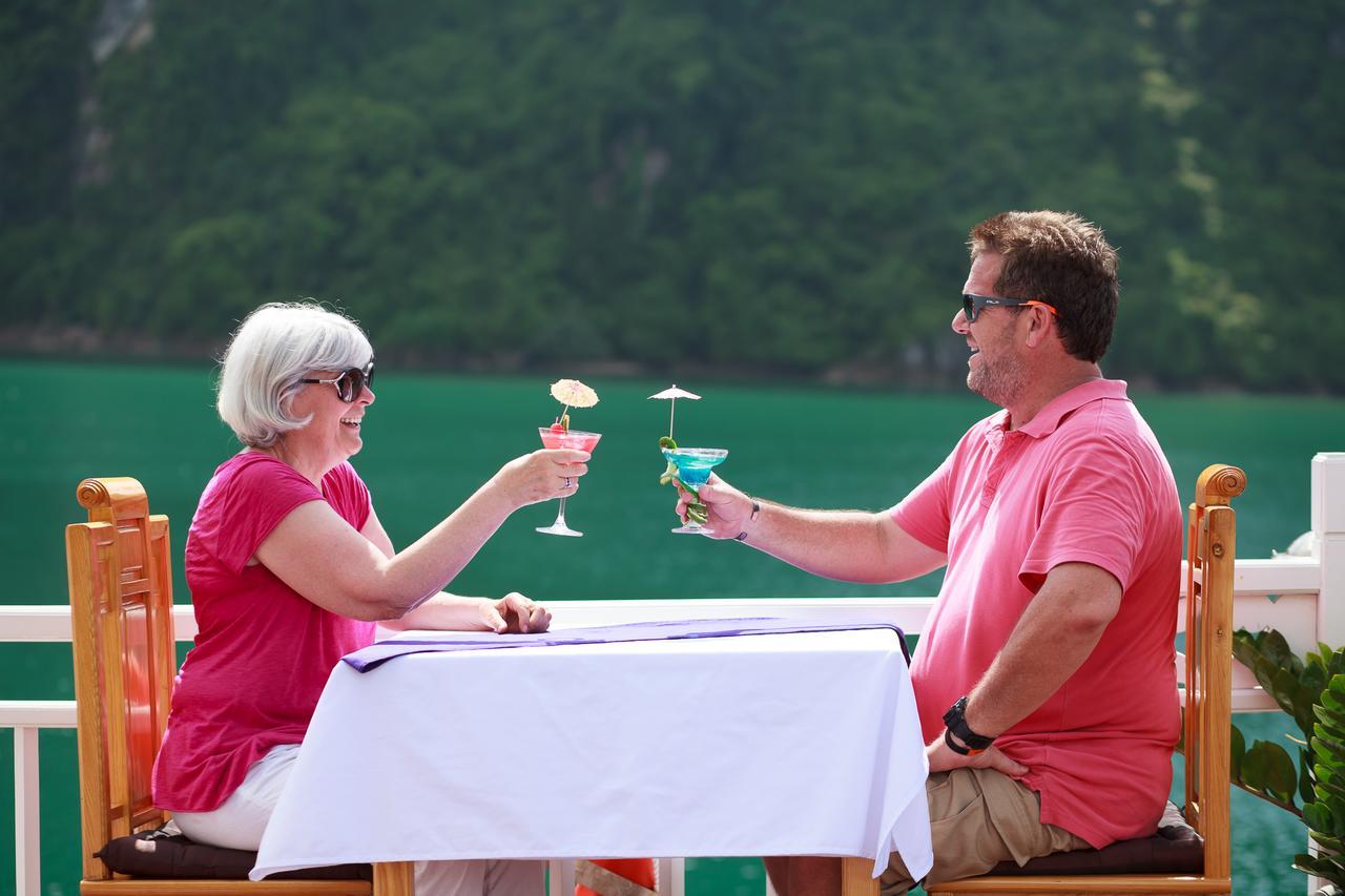 Viola Cruise Halong Bay 4*
