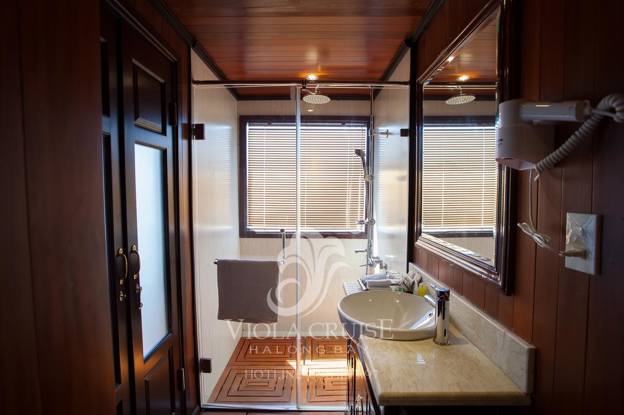 Viola Cruise Halong Bay 4*