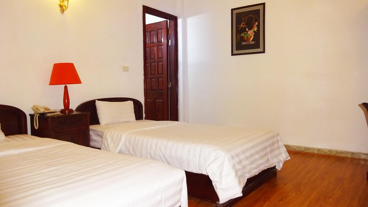 Hotel Discovery Ii