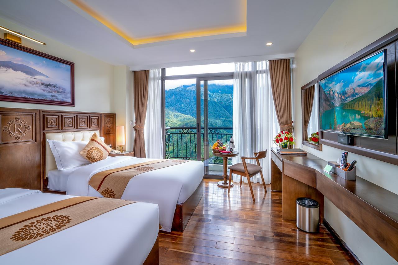 Hotel Relax &