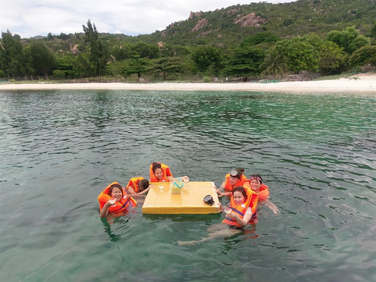 Dao Hoa Vang * Cam Ranh