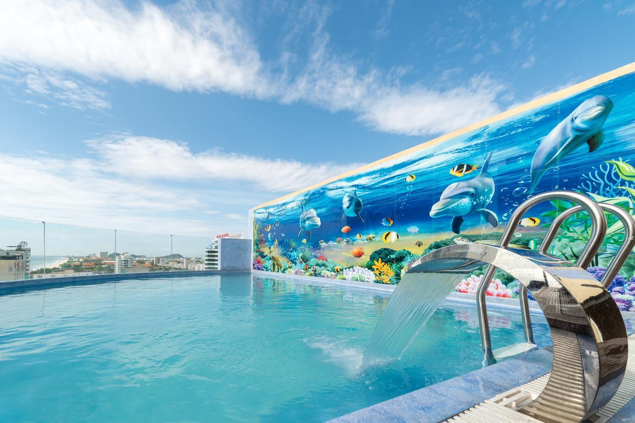Nhat Minh And Hotel