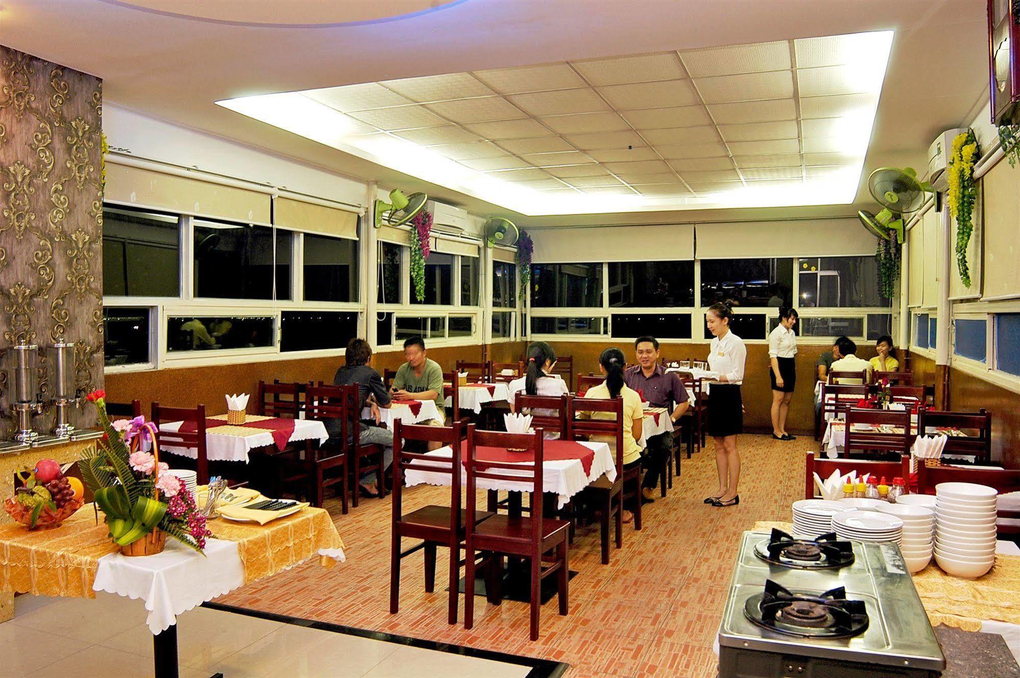 Ngan Ha - Galaxy Hotel Nha Trang