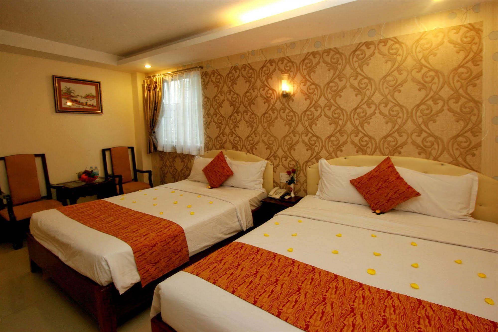 Ngan Ha - Galaxy Hotel Nha Trang