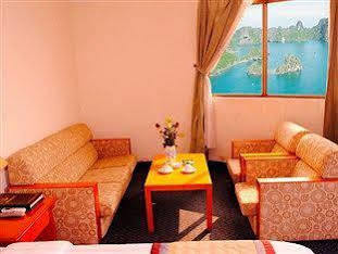 Hotel Halong 3*
