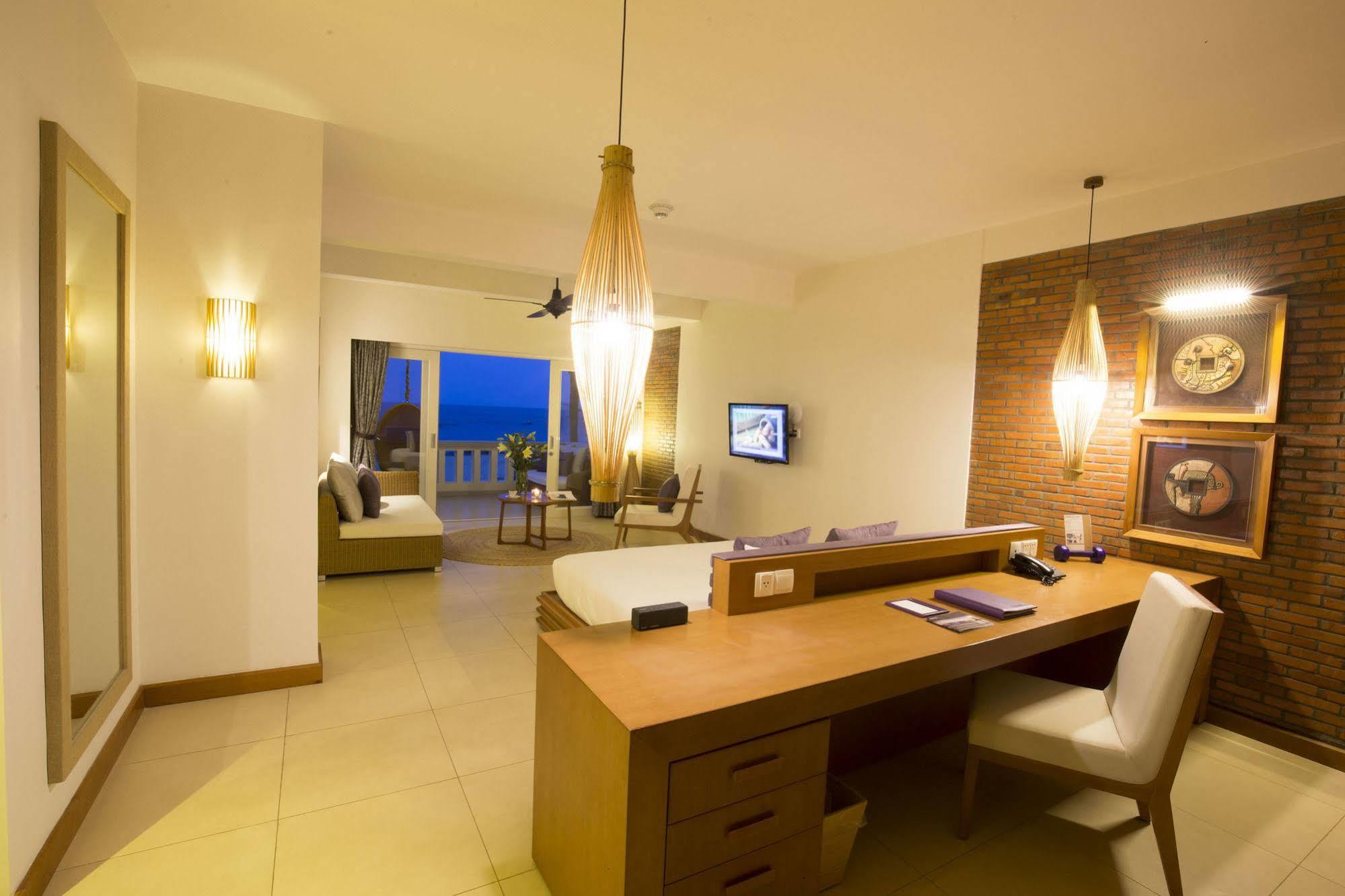 Resort Avani 5*