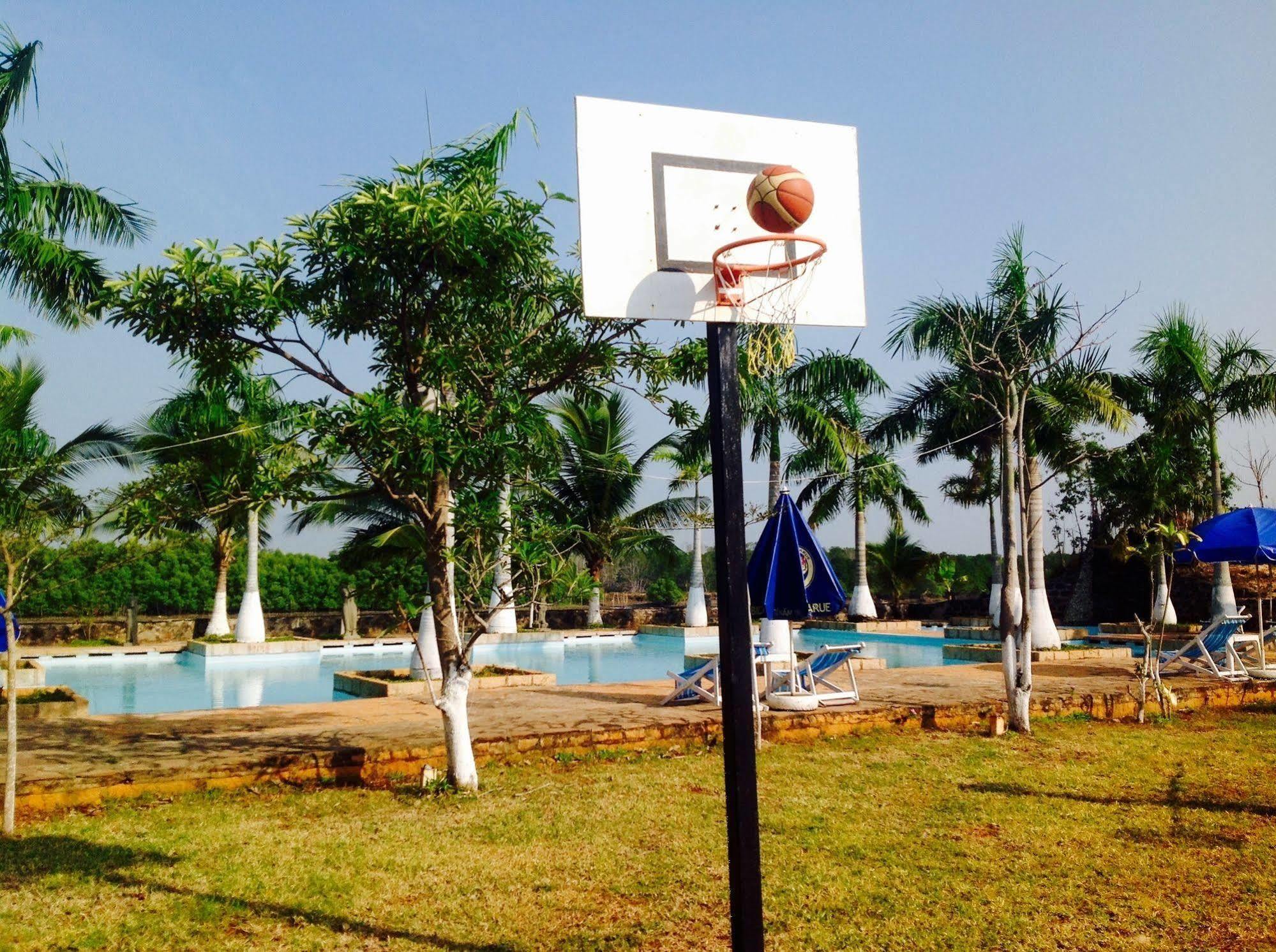 River Ray Estates Resort 3*