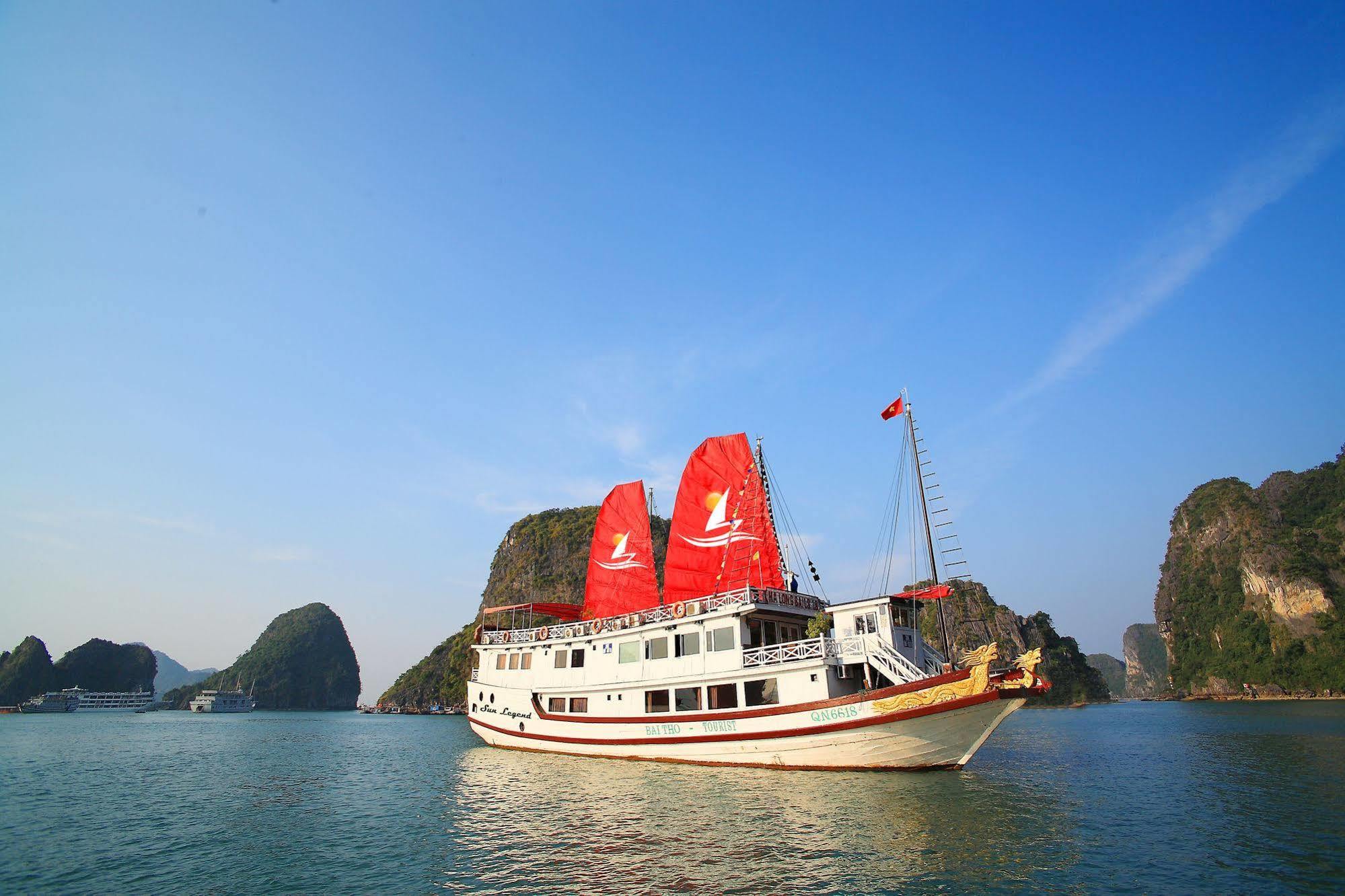 Sun Legend Cruise Botel