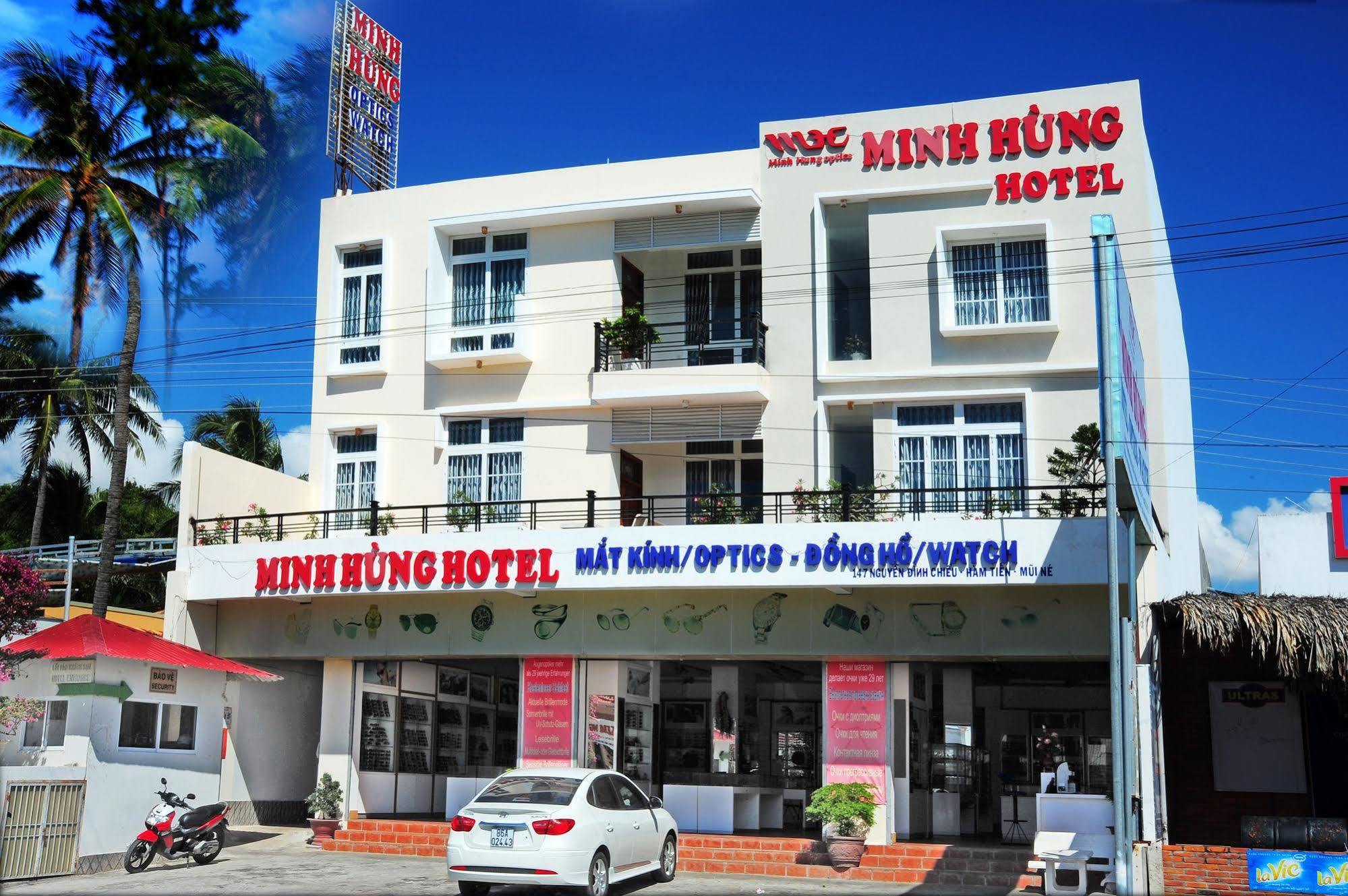 Minh Hung Hotel *