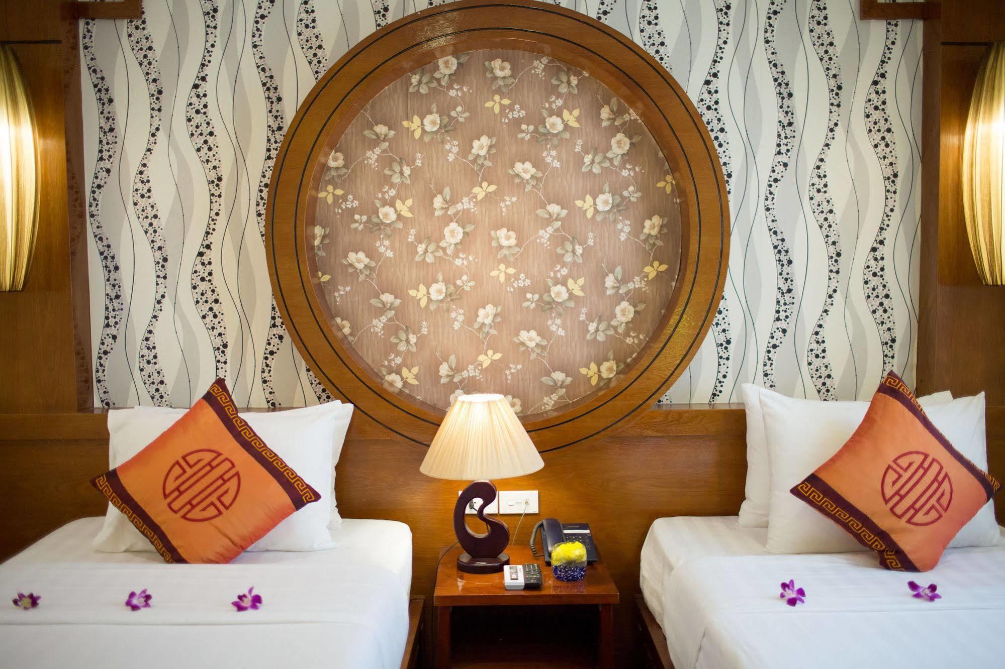 Hotel Symphony