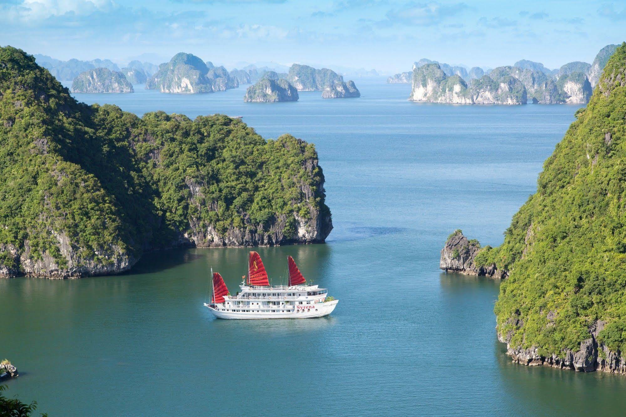 Syrena Cruises