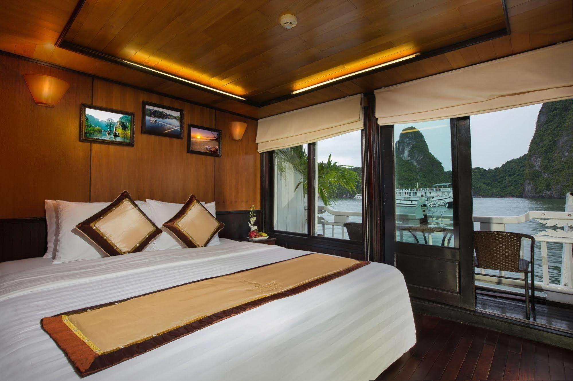 Syrena Cruises 4* Ha Long