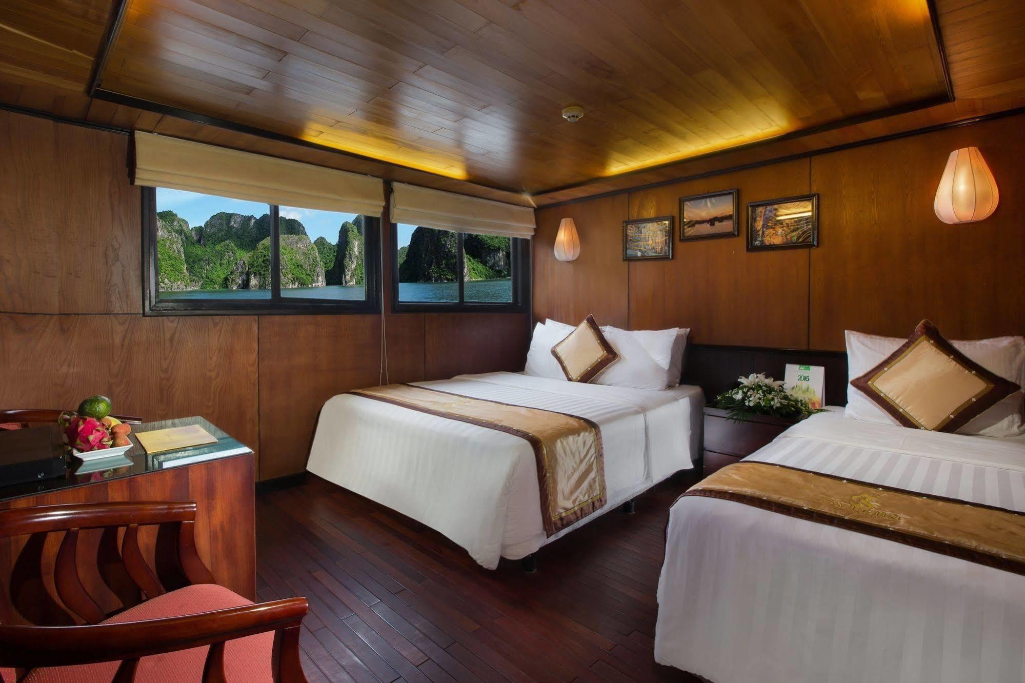 Syrena Cruises  4*