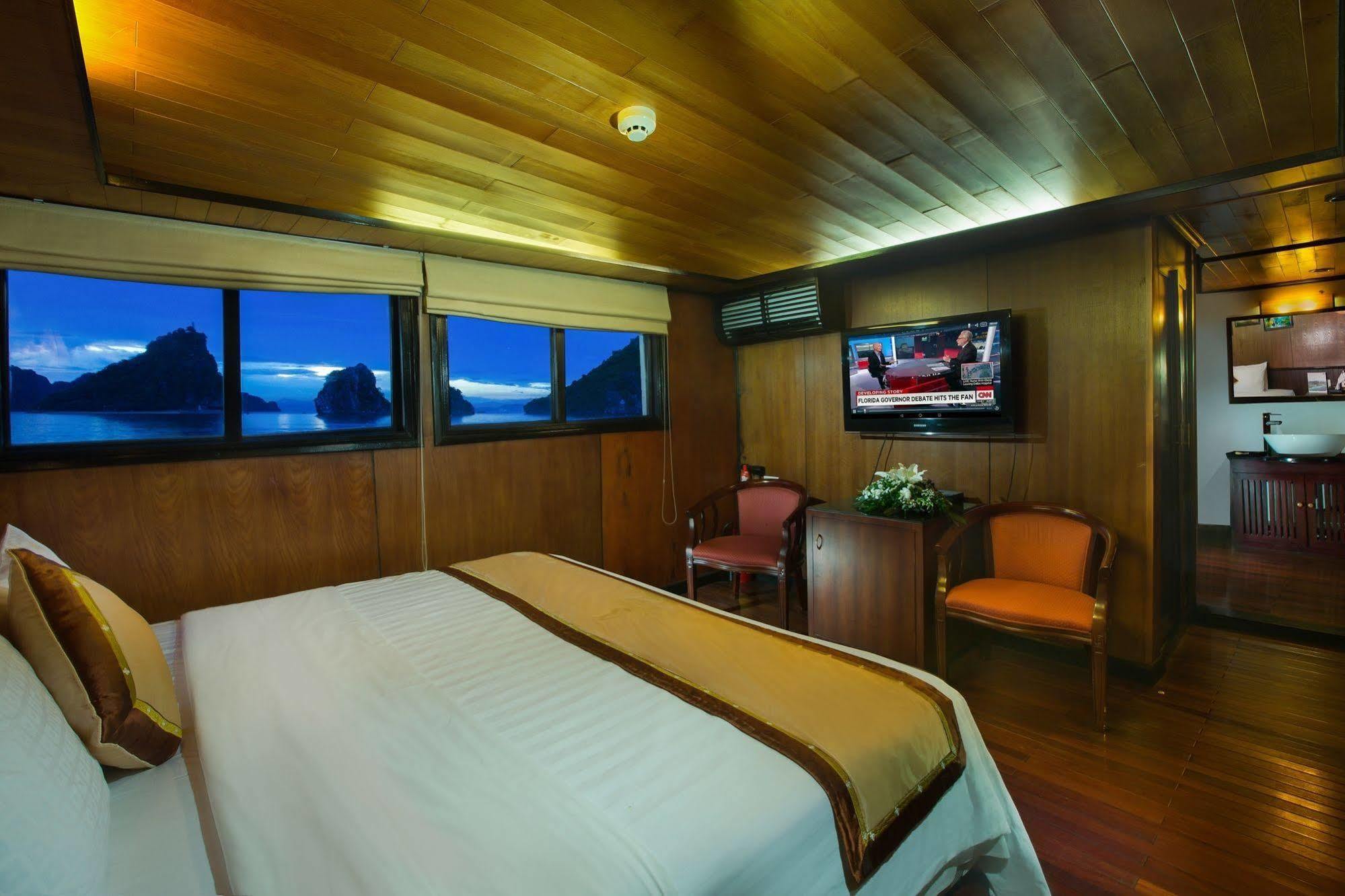 Syrena Cruises 4* Ha Long