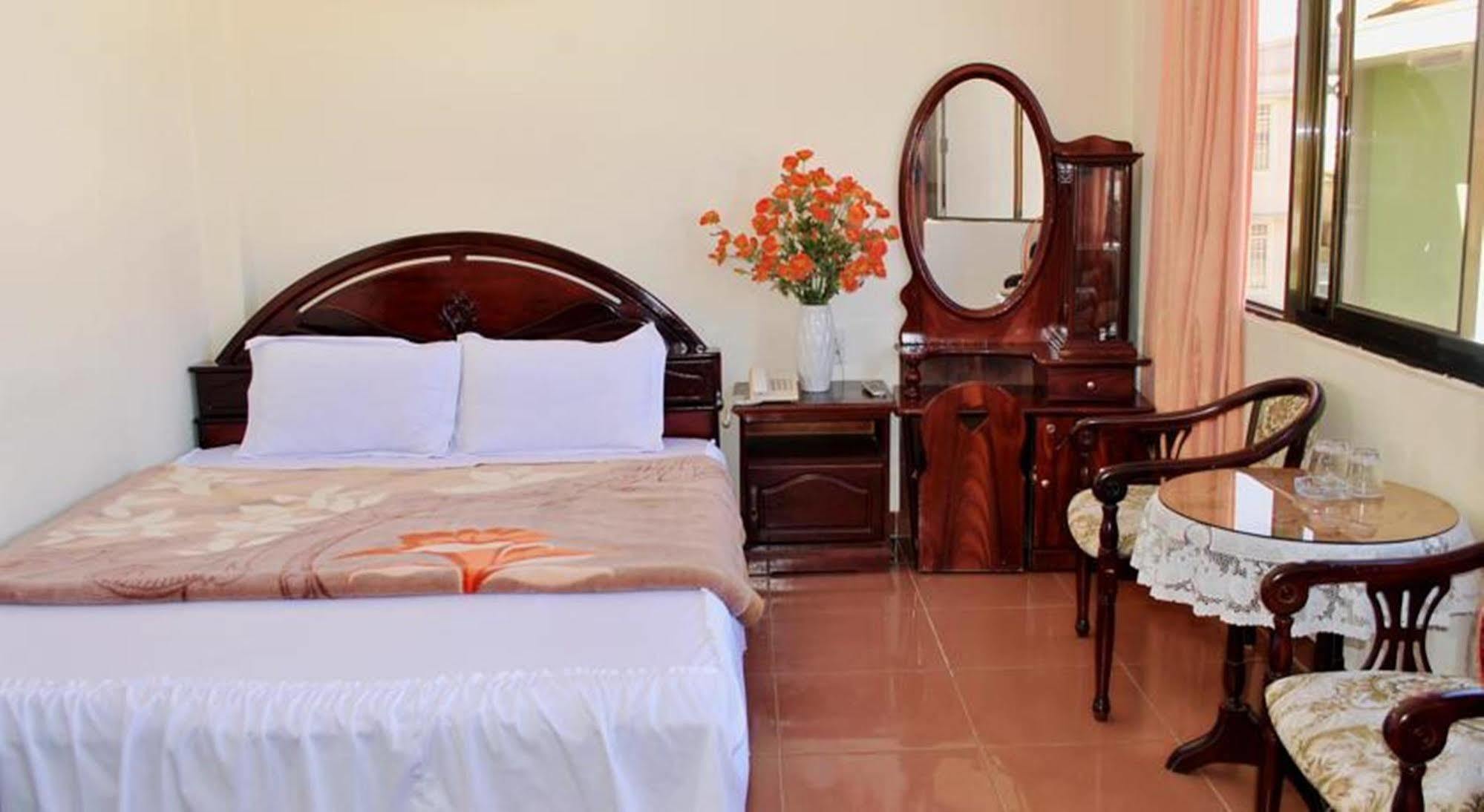 Khách sạn Duy Phuong *