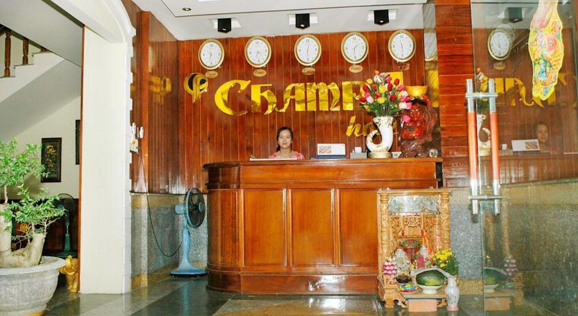 Hotel Champa 2*