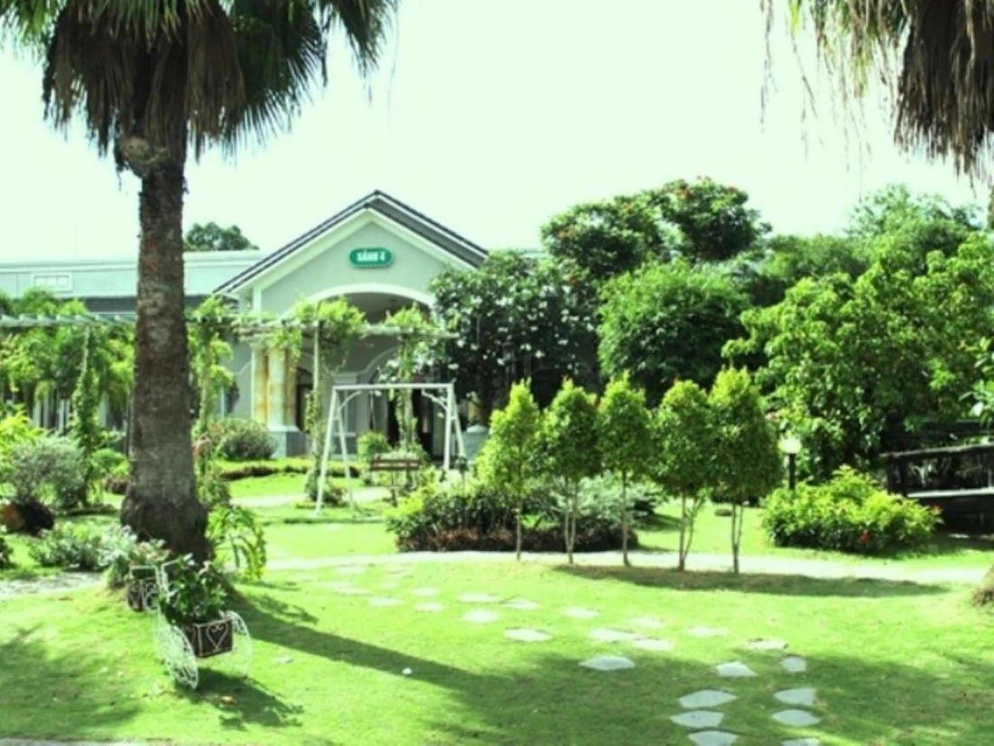 Cuu Long Hotel 3*