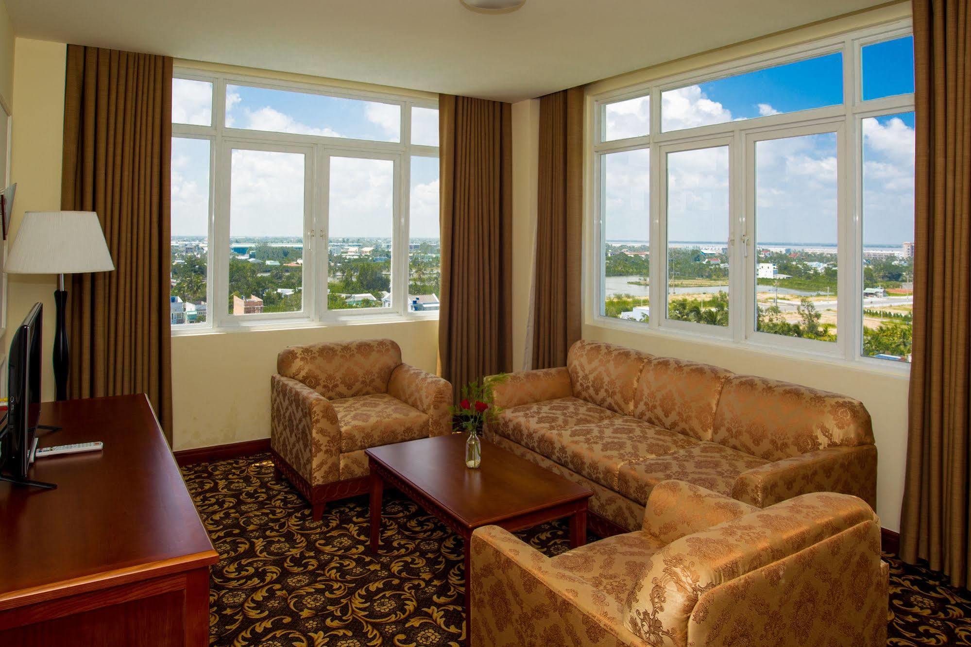 Hotel Sai Gon 4*